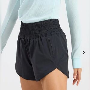 Outdoor Voices | Lightspeed 3” short in black